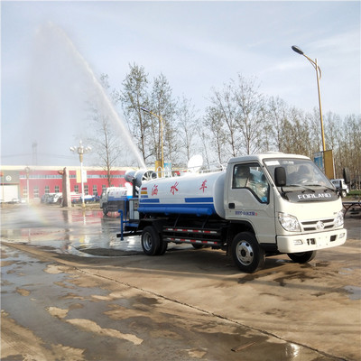 多功能五方洒水车 绿化、养护与除尘的得力助手